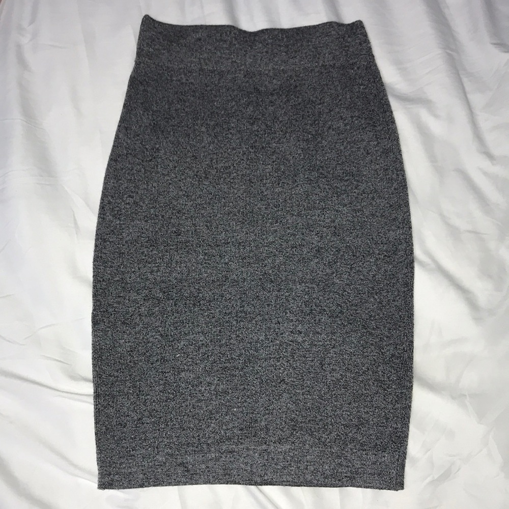 3/$30 šŗ High Waisted Pencil Skirt - Size S